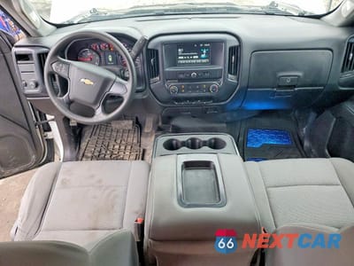 Zdjęcie 8 z 12 samochodu: 2018 CHEVROLET SILVERADO K1500 VIN:3GCUKNEC2JG486514 - miniatura