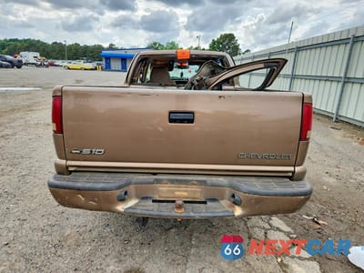Zdjęcie 6 z 12 samochodu: 2002 CHEVROLET S TRUCK S10 VIN:1GCCS19W828204277 - miniatura