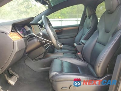 Zdjęcie 7 z 14 samochodu: 2020 TESLA MODEL X VIN:5YJXCDE23LF248143 - miniatura
