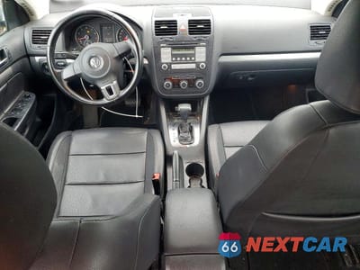 Zdjęcie 8 z 12 samochodu: 2010 VOLKSWAGEN JETTA VIN:3VWAZ7AJ5AM127123 - miniatura