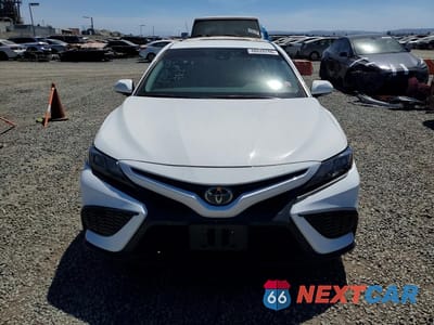 Piąte zdjęcie samochodu w środku: 2023 TOYOTA CAMRY SE VIN:4T1G11AK1PU828011 - miniatura