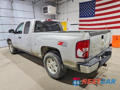 Drugie zdjęcie samochodu z przodu: 2010 CHEVROLET SILVERADO K1500 LT VIN:1GCSKSE3XAZ264213 - miniatura