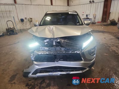Piąte zdjęcie samochodu w środku: 2024 MITSUBISHI ECLIPSE CROSS SE VIN:JA4ATWAAXRZ004856 - miniatura