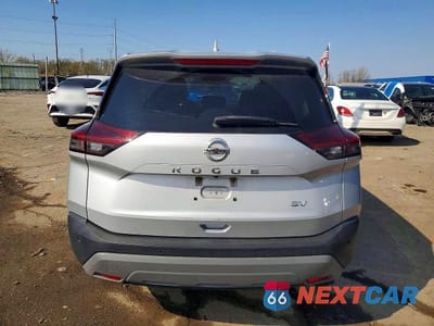Zdjęcie 6 z 13 samochodu: 2021 NISSAN ROGUE SV VIN:5N1AT3BA0MC705030 - miniatura
