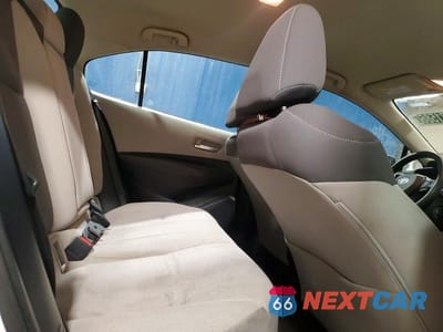Zdjęcie 10 z 12 samochodu: 2021 TOYOTA COROLLA LE VIN:5YFEPMAE5MP206171 - miniatura