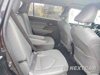 Zdjęcie 11 z 13 samochodu: 2021 TOYOTA HIGHLANDER XLE VIN:5TDGZRBH6MS543349 - miniatura