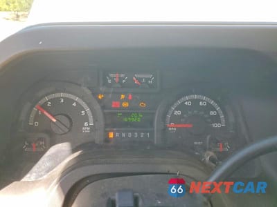 Zdjęcie 9 z 13 samochodu: 2016 FORD E350 SHUTTLE BUS VIN:1FDEE3FL3GDC24131 - miniatura