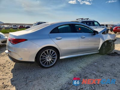 Trzecie zdjęcie samochodu z tyłu: 2021 MERCEDES-BENZ CLA 250 VIN:W1K5J4GB0MN196277 - miniatura