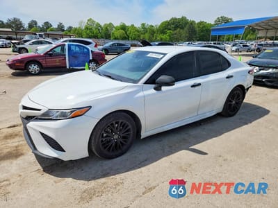 2020 TOYOTA CAMRY SE NIGHTSHADE 4T1G11AK1LU324746 - główne zdjęcie licytacji z USA - miniatura