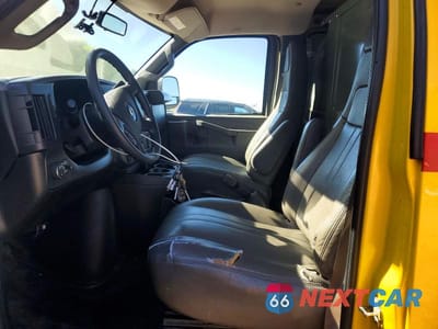 Zdjęcie 7 z 12 samochodu: 2020 CHEV EXPRESS G2500 PARATRANSIT VIN:1GCWGAFP1L1225722 - miniatura