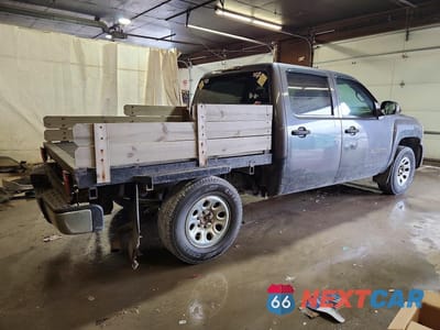 Trzecie zdjęcie samochodu z tyłu: 2010 CHEVROLET SILVERADO K1500 LS VIN:3GCRKREAXAG276996 - miniatura