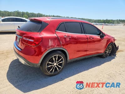 Trzecie zdjęcie samochodu z tyłu: 2015 MERCEDES-BENZ GLA 250 VIN:WDCTG4EB1FJ171380 - miniatura