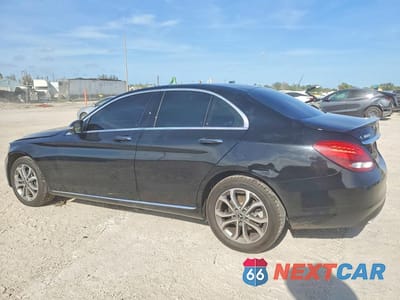 Drugie zdjęcie samochodu z przodu: 2017 MERCEDES-BENZ C 300 4MATIC VIN:55SWF4KBXHU226556 - miniatura