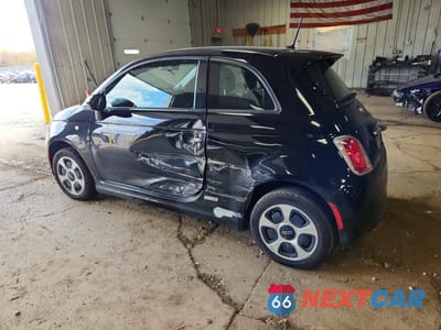 Drugie zdjęcie samochodu z przodu: 2015 FIAT 500 ELECTRIC VIN:3C3CFFGE7FT732562 - miniatura