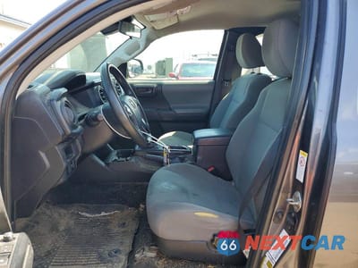 Zdjęcie 7 z 12 samochodu: 2018 TOYOTA TACOMA SR VIN:5TFSX5EN3JX059204 - miniatura