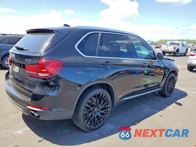Trzecie zdjęcie samochodu z tyłu: 2015 BMW X5 XDRIVE35I VIN:5UXKR0C57F0P04662 - miniatura