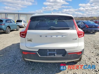 Zdjęcie 6 z 13 samochodu: 2021 VOLVO XC40 T5 MOMENTUM VIN:YV4162UK1M2456400 - miniatura