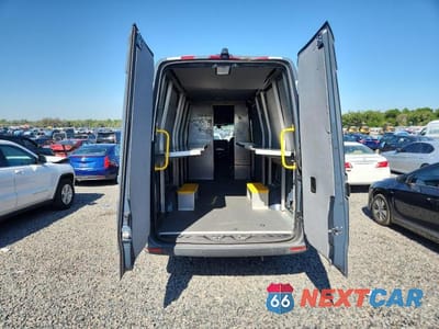 Zdjęcie 10 z 13 samochodu: 2019 MERCEDES BENZ SPRINTER 2500 DELIVERY VAN VIN:WD4PF1CD1KP129074 - miniatura