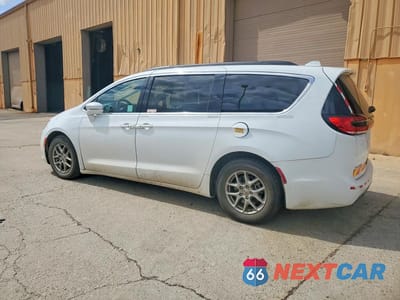 Drugie zdjęcie samochodu z przodu: 2022 CHRYSLER PACIFICA TOURING VIN:2C4RC1FGXNR104842 - miniatura