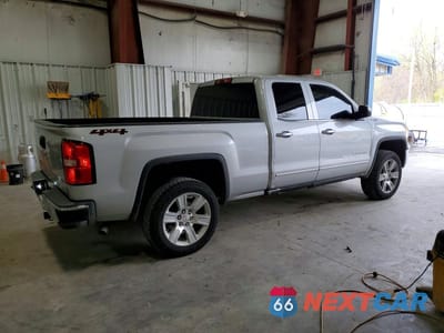 Trzecie zdjęcie samochodu z tyłu: 2015 GMC SIERRA K1500 SLE VIN:1GTV2UEC1FZ220309 - miniatura