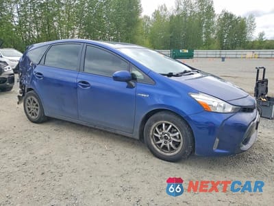 Czwarte zdjęcie samochodu z boku: 2015 TOYOTA PRIUS V THREE VIN:JTDZN3EU3FJ036385 - miniatura