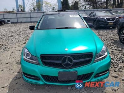 Piąte zdjęcie samochodu w środku: 2013 MERCEDES-BENZ C 300 4MATIC VIN:WDDGF8AB9DR295960 - miniatura
