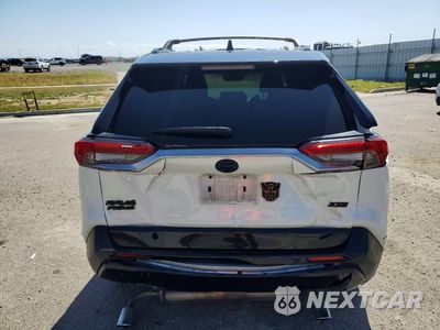 Zdjęcie 6 z 13 samochodu: 2022 TOYOTA RAV4 PRIME XSE VIN:JTMEB3FV6ND106313 - miniatura