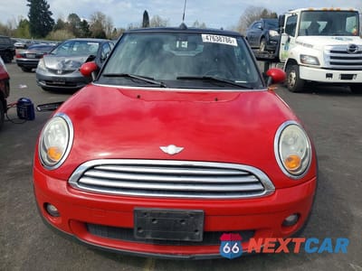 Piąte zdjęcie samochodu w środku: 2010 MINI COOPER VIN:WMWMR3C51ATU97895 - miniatura