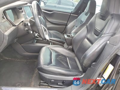 Zdjęcie 7 z 13 samochodu: 2015 TESLA MODEL S VIN:5YJSA1E23FF116082 - miniatura