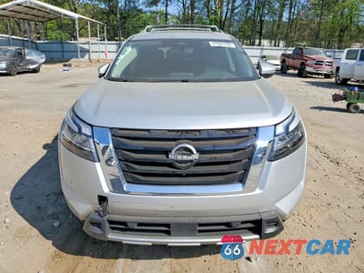 Piąte zdjęcie samochodu w środku: 2024 NISSAN PATHFINDER SL VIN:5N1DR3CB8RC308143 - miniatura