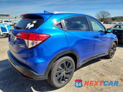 Trzecie zdjęcie samochodu z tyłu: 2022 HONDA HR-V SPORT VIN:3CZRU6H17NM743197 - miniatura