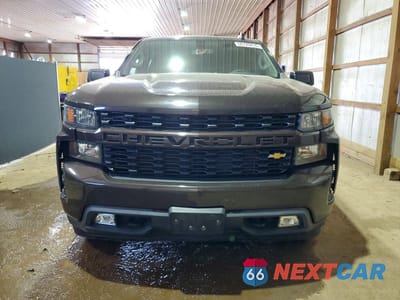 Piąte zdjęcie samochodu w środku: 2019 CHEVROLET SILVERADO K1500 CUSTOM VIN:1GCPYBEH0KZ378383 - miniatura
