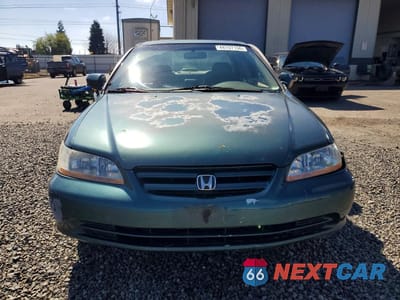 Piąte zdjęcie samochodu w środku: 2002 HONDA ACCORD EX VIN:JHMCG66072C014433 - miniatura