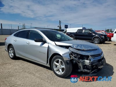 Czwarte zdjęcie samochodu z boku: 2016 CHEVROLET MALIBU LS VIN:1G1ZB5ST7GF212884 - miniatura
