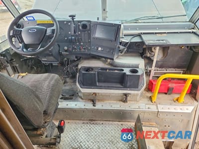 Zdjęcie 8 z 12 samochodu: 2020 FORD F59 DELIVERY TRUCK VIN:1F65F5KN4L0A10466 - miniatura