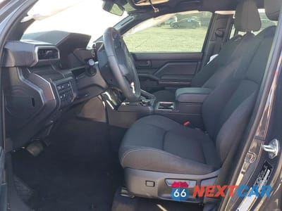 Zdjęcie 7 z 13 samochodu: 2025 TOYOTA 4RUNNER SR5 VIN:JTEVA5BRXS5009530 - miniatura