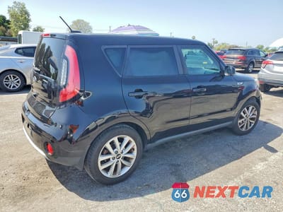 Trzecie zdjęcie samochodu z tyłu: 2019 KIA SOUL + VIN:KNDJP3A55K7009962 - miniatura