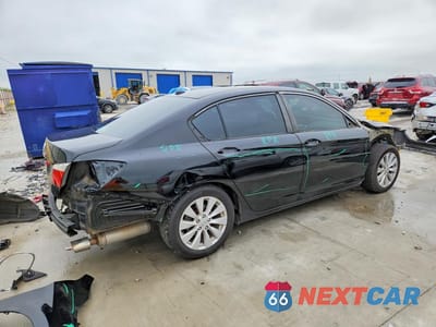Trzecie zdjęcie samochodu z tyłu: 2015 HONDA ACCORD EXL VIN:1HGCR2F87FA105702 - miniatura