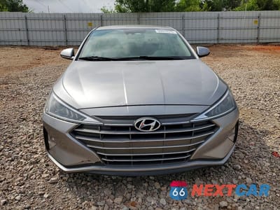 Piąte zdjęcie samochodu w środku: 2020 HYUNDAI ELANTRA SEL VIN:5NPD84LF9LH553495 - miniatura
