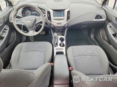 Zdjęcie 8 z 12 samochodu: 2017 CHEVROLET CRUZE LS VIN:1G1BC5SM8H7169837 - miniatura