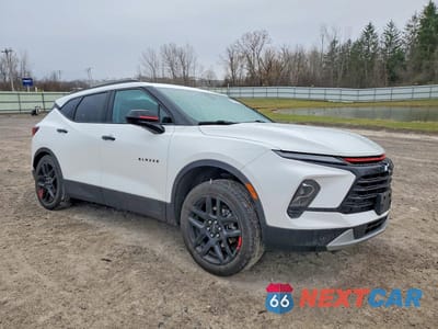 Czwarte zdjęcie samochodu z boku: 2023 CHEVROLET BLAZER 2LT VIN:3GNKBHR45PS235446 - miniatura