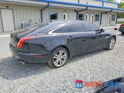 Trzecie zdjęcie samochodu z tyłu: 2016 JAGUAR XJL PORTFOLIO VIN:SAJWJ2GD8G8W02976 - miniatura