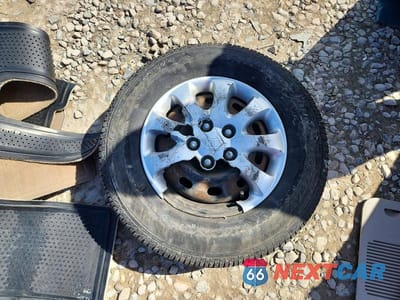 Zdjęcie 12 z 13 samochodu: 2004 KIA SEDONA LX VIN:KNDUP131546570831 - miniatura