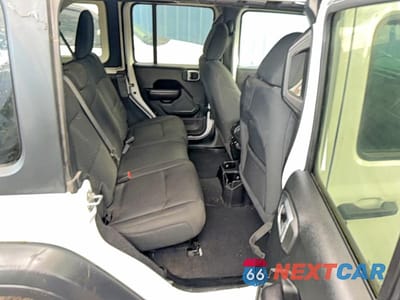 Zdjęcie 6 z 14 samochodu: 2020 JEEP WRANGLER UNLIMITED SPORT VIN:1C4HJXDMXLW347620 - miniatura