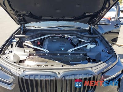 Zdjęcie 12 z 14 samochodu: 2023 BMW X7 XDRIVE40I VIN:5UX23EM05P9R37325 - miniatura