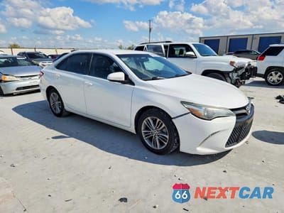 Czwarte zdjęcie samochodu z boku: 2015 TOYOTA CAMRY SE VIN:4T1BF1FK9FU496757 - miniatura