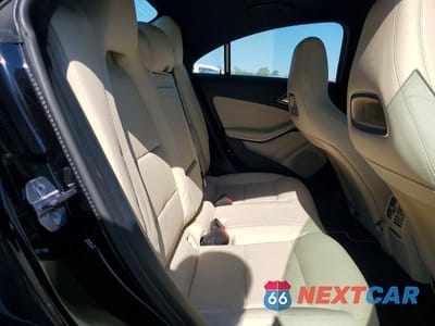 Zdjęcie 10 z 12 samochodu: 2018 MERCEDES BENZ CLA 250 4MATIC VIN:WDDSJ4GB6JN676323 - miniatura