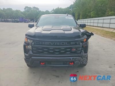 Piąte zdjęcie samochodu w środku: 2026 CHEVROLET SILVERADO K1500 TRAIL BOSS CUSTOM VIN:3GCPKCEKXTG144952 - miniatura
