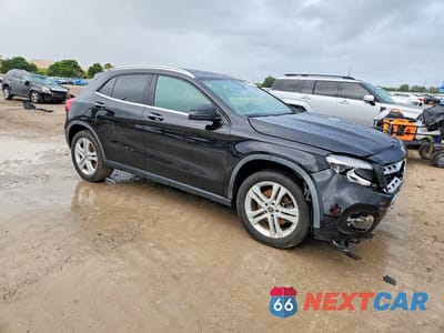 Czwarte zdjęcie samochodu z boku: 2019 MERCEDES-BENZ GLA 250 4MATIC VIN:WDCTG4GB1KU017340 - miniatura