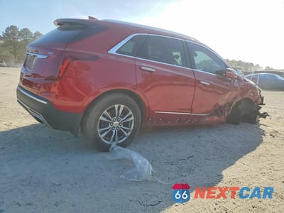 Trzecie zdjęcie samochodu z tyłu: 2021 CADILLAC XT5 PREMIUM LUXURY VIN:1GYKNDRS3MZ221884 - miniatura
